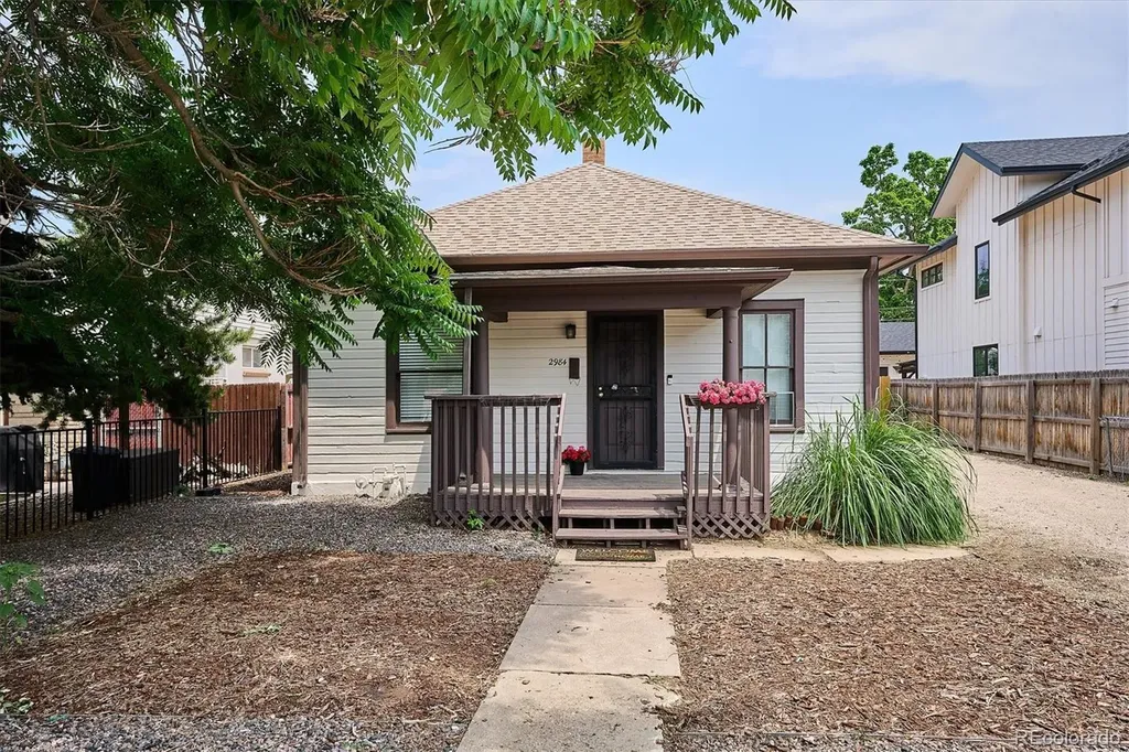 2984 S Delaware Street Englewood CO 80110