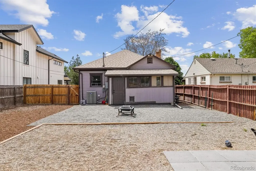 2984 S Delaware Street Englewood CO 80110