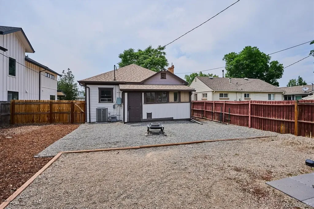 2984 S Delaware Street Englewood CO 80110