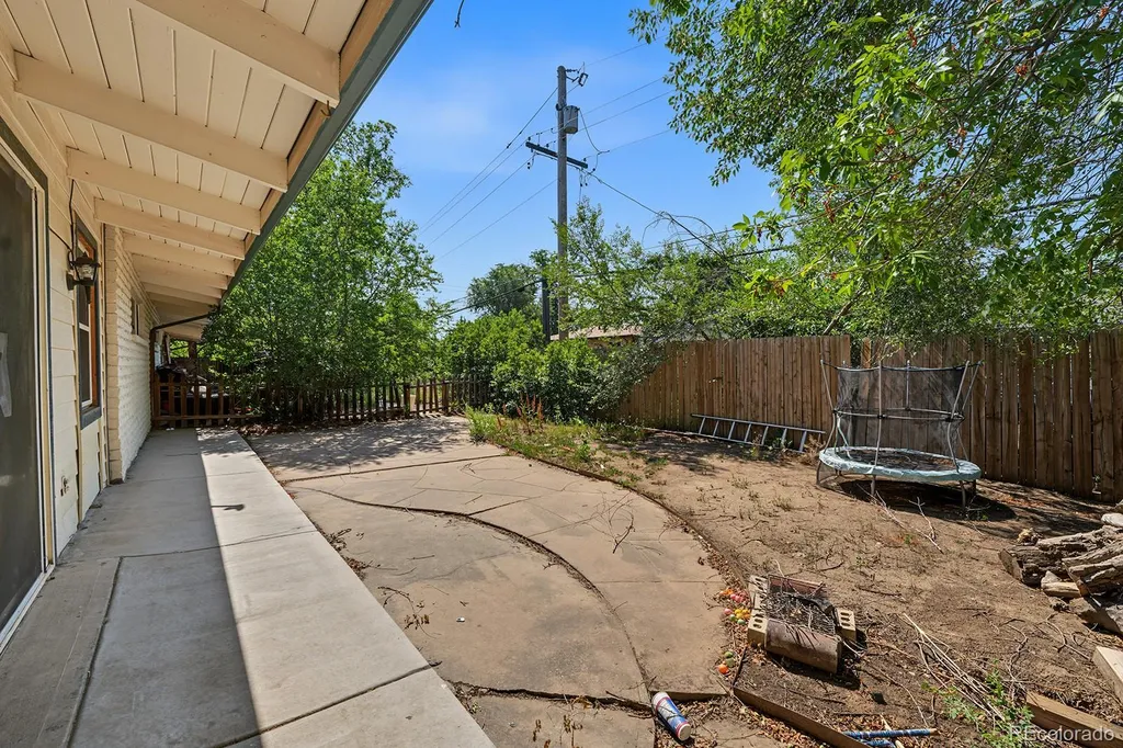 539 Gray Court Denver CO 80226