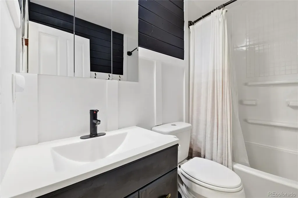 17855 E Kansas Place Aurora CO 80017