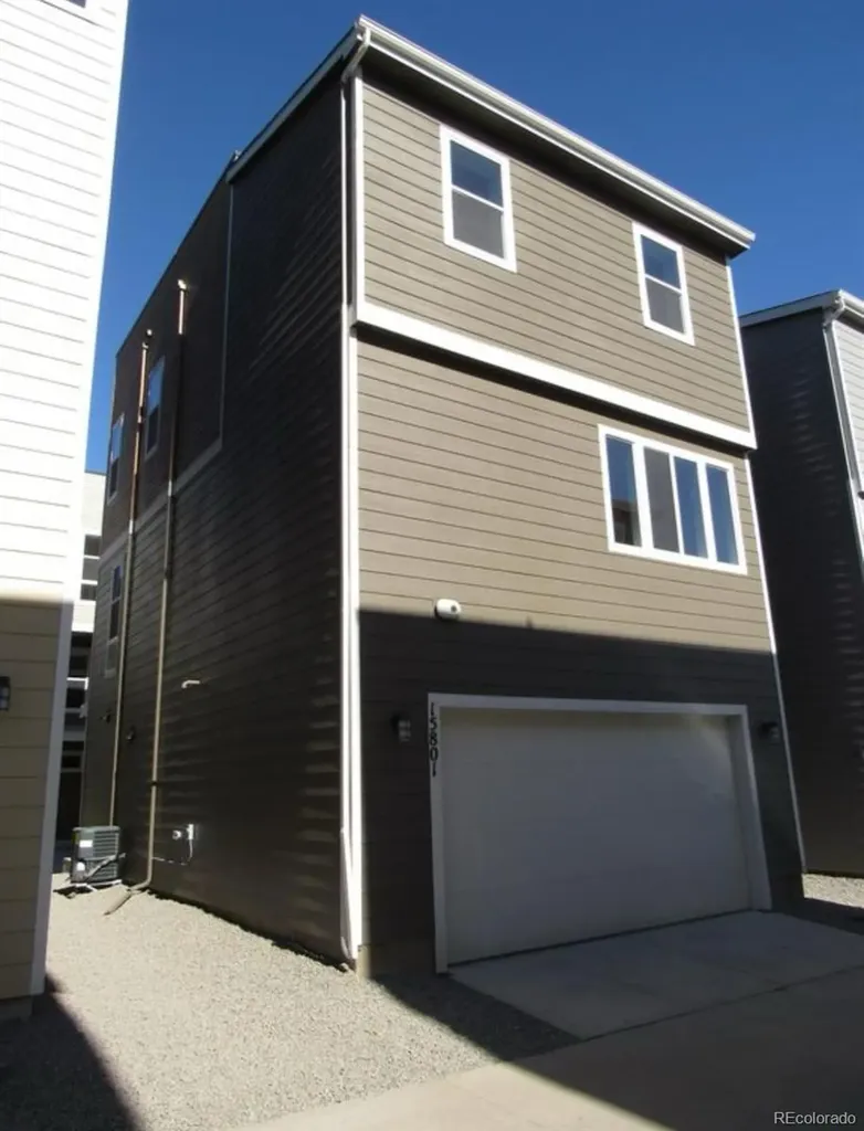 15801 E Broncos Place Englewood CO 80112