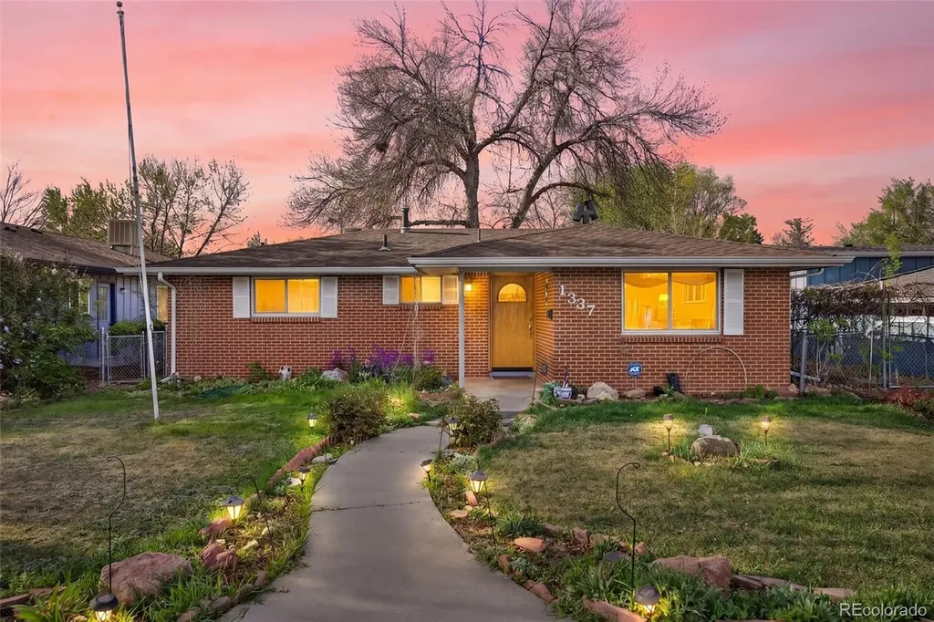 1337 Sharpe Place Longmont CO 80501