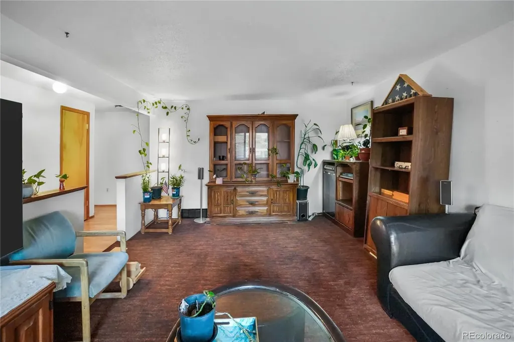1337 Sharpe Place Longmont CO 80501