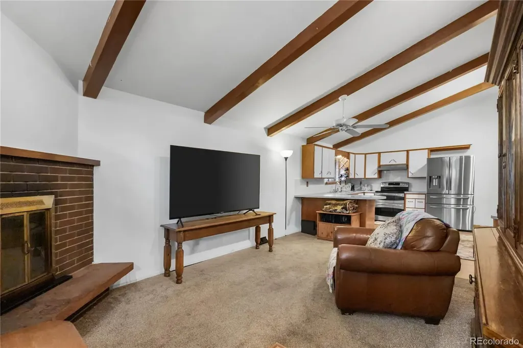 1337 Sharpe Place Longmont CO 80501