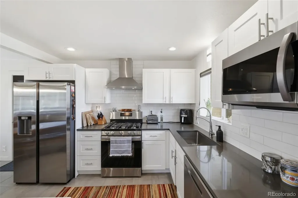 2705 Sunset Lane Greeley CO 80634