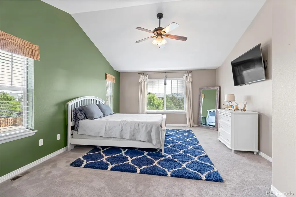 82 S Newbern Way Aurora CO 80018
