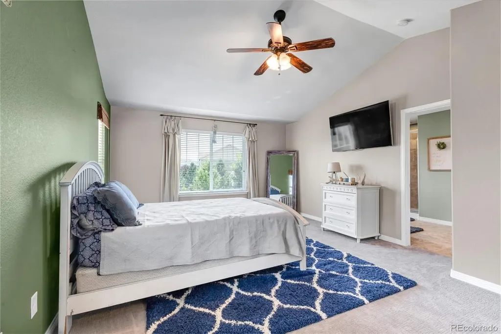 82 S Newbern Way Aurora CO 80018