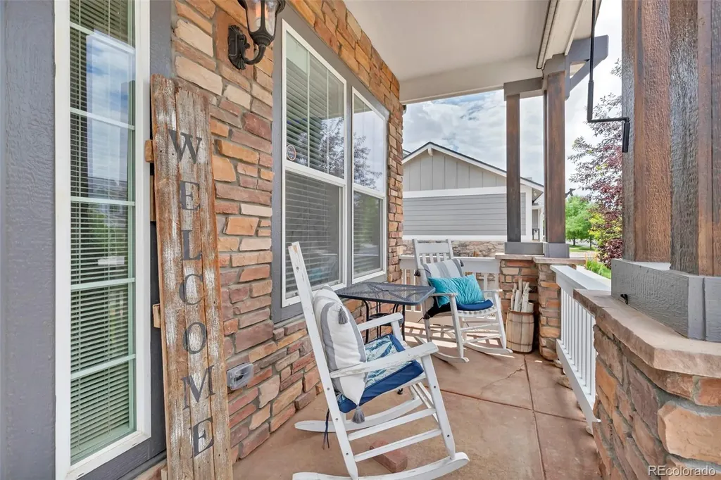 82 S Newbern Way Aurora CO 80018