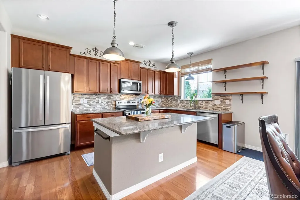 82 S Newbern Way Aurora CO 80018