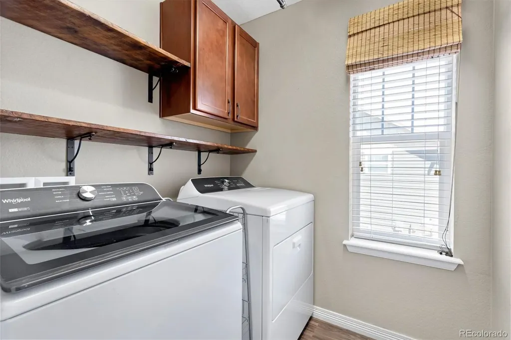 82 S Newbern Way Aurora CO 80018