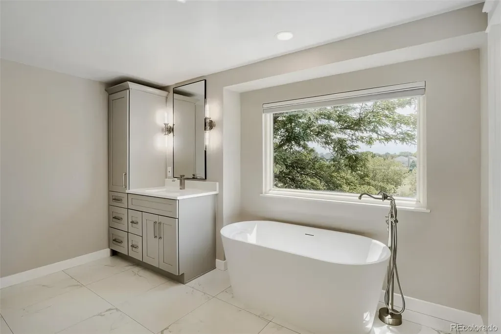 1700 Thistle Ridge Road Highlands Ranch CO 80126