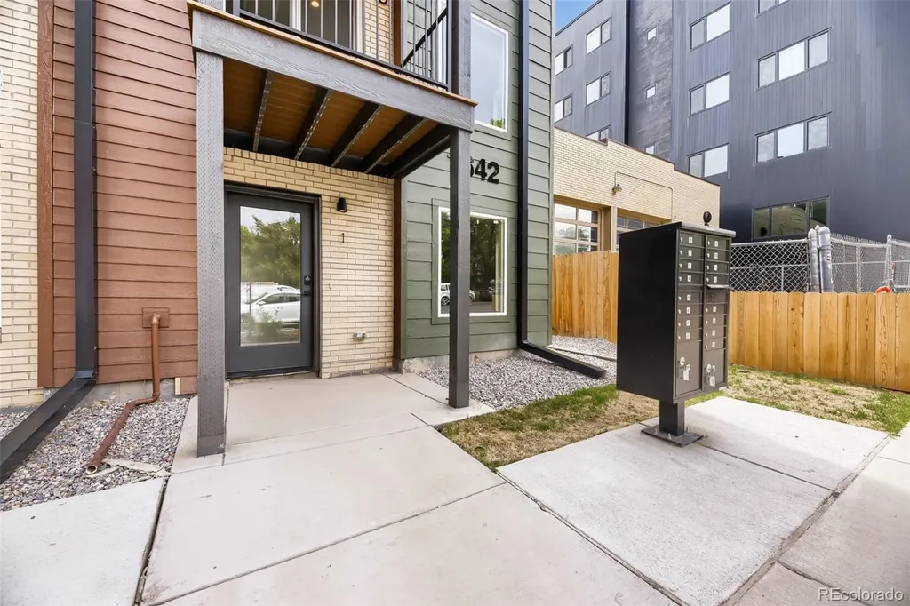 Denver CO, 1642 N Lafayette Street, Unit 1