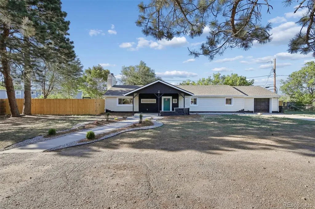 6168 Lee Street Arvada CO 80004