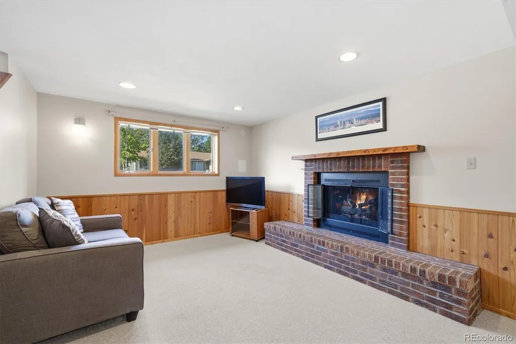11707 W Jewell Drive Lakewood CO 80228