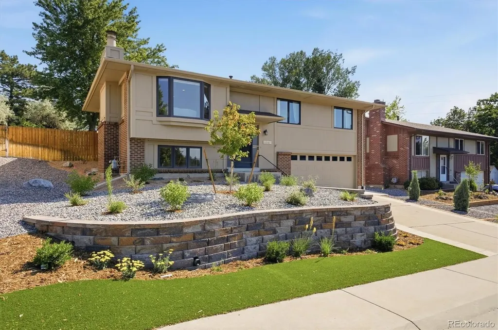 11707 W Jewell Drive Lakewood CO 80228