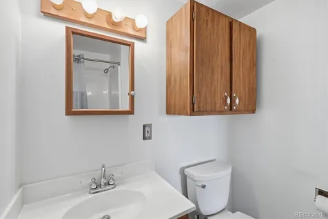 11707 W Jewell Drive Lakewood CO 80228