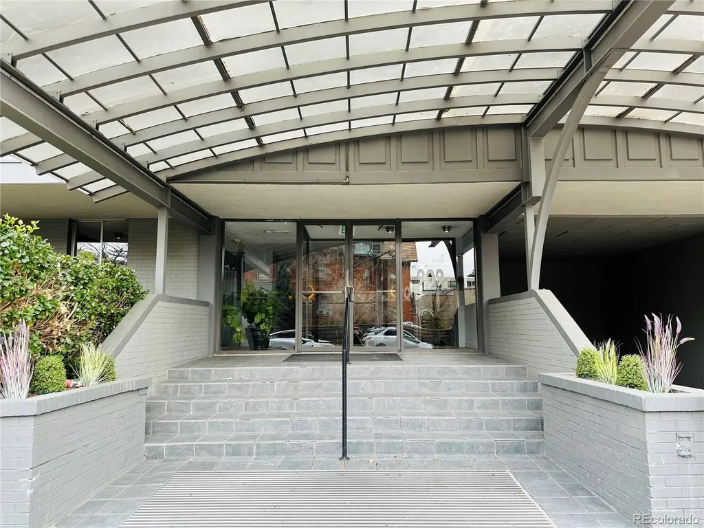 909 N Logan Street Denver CO 80203