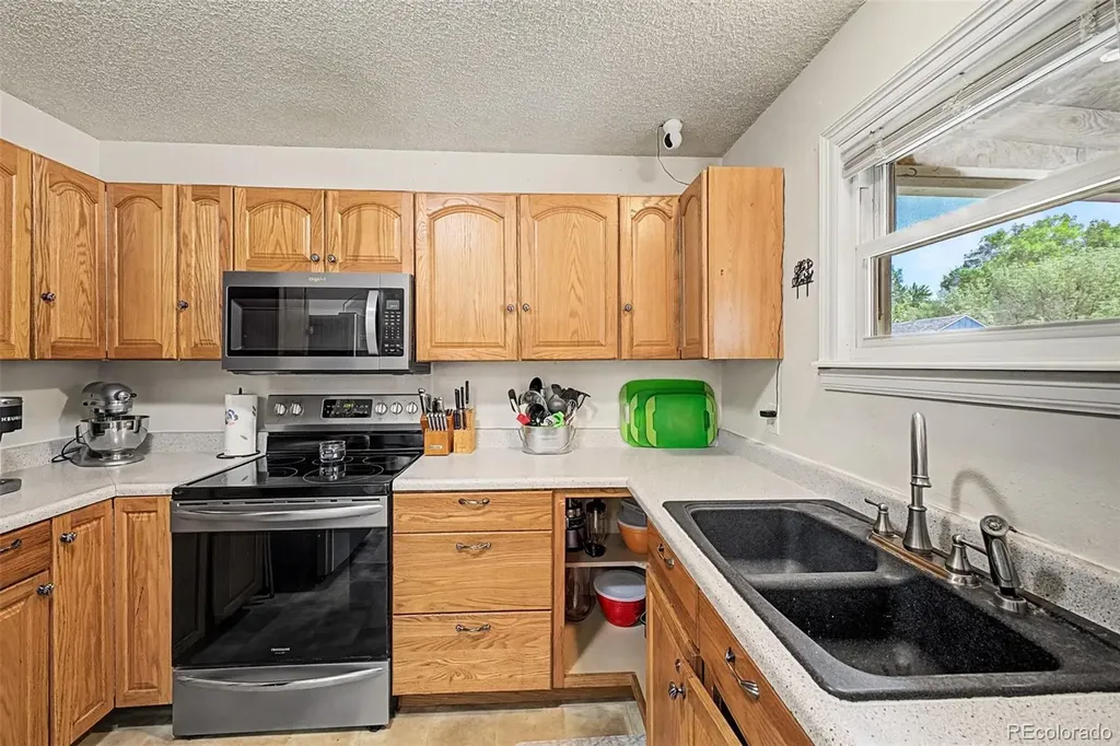 496 Elm Avenue Brighton CO 80601