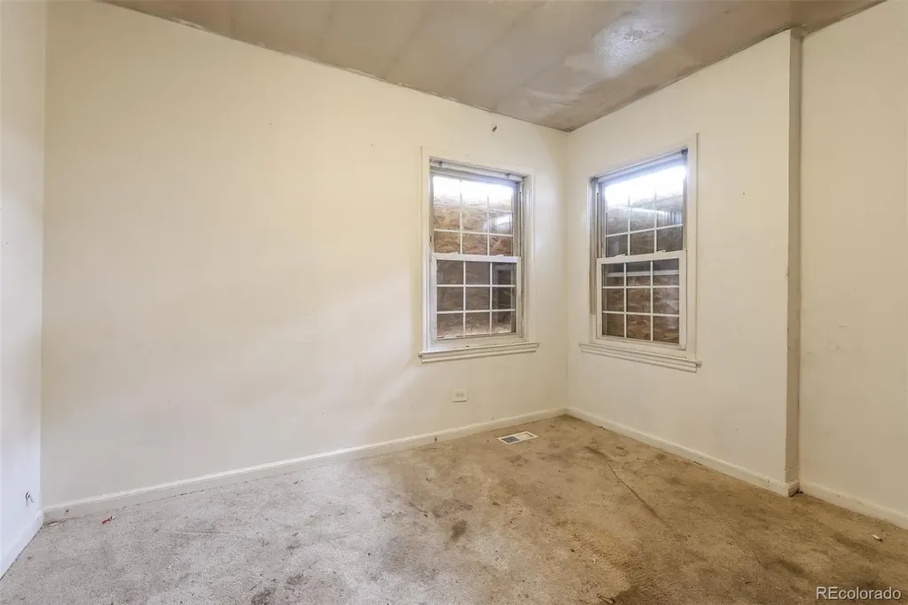 1585 Verbena Street Denver CO 80220