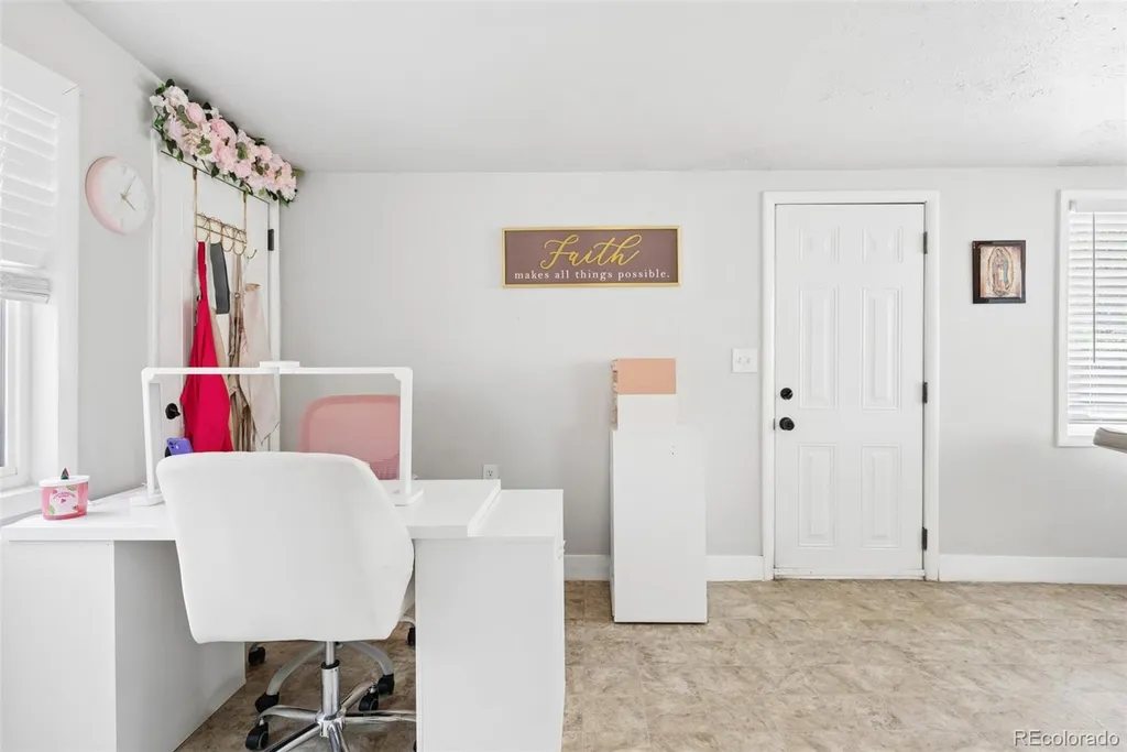 1251 S Seneca Way Denver CO 80223