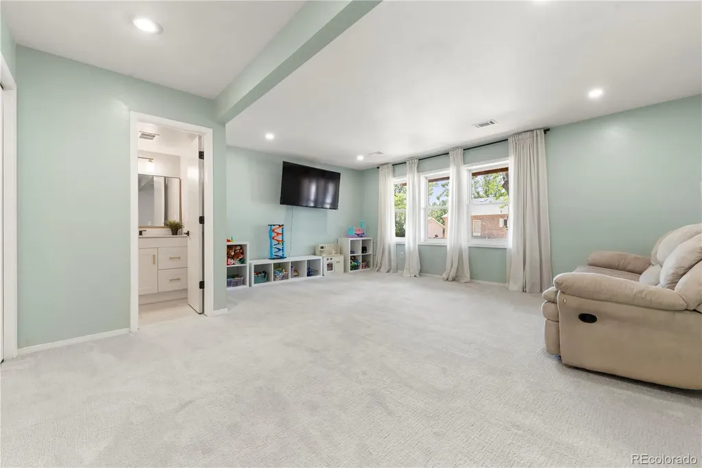 19355 E Greenwood Place Aurora CO 80013