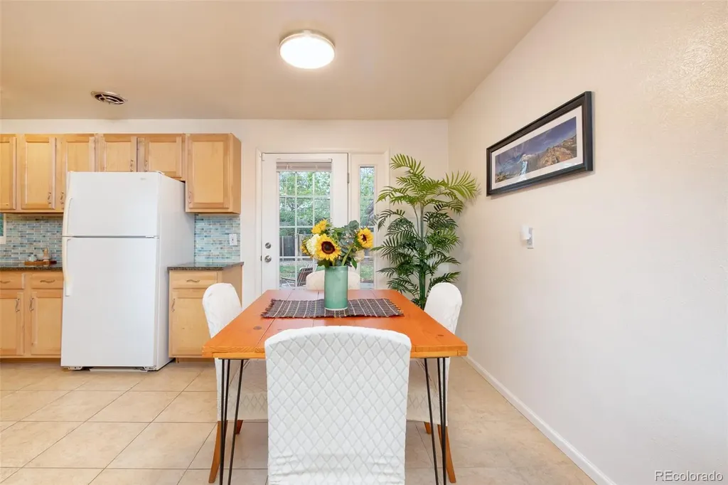 246 Lansing Street Aurora CO 80010