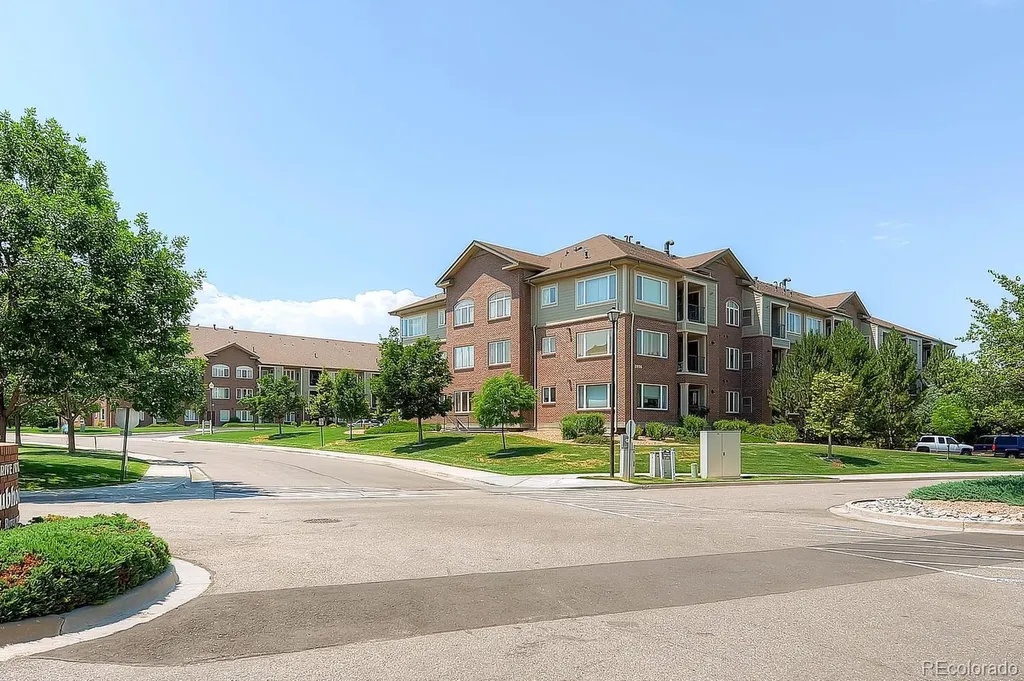 2896 W Riverwalk Circle Littleton CO 80123