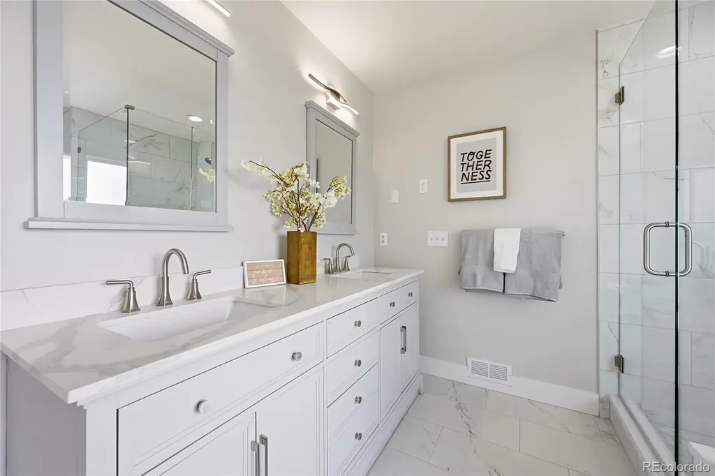 21879 E Davies Circle Aurora CO 80016