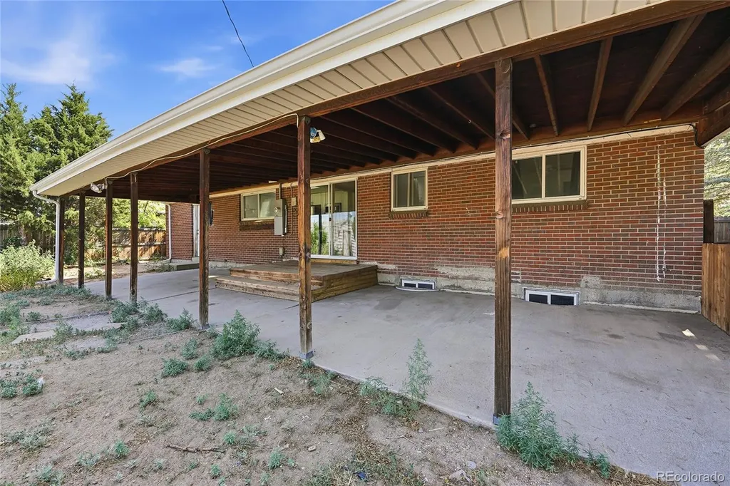 2541 Billings Street Aurora CO 80011