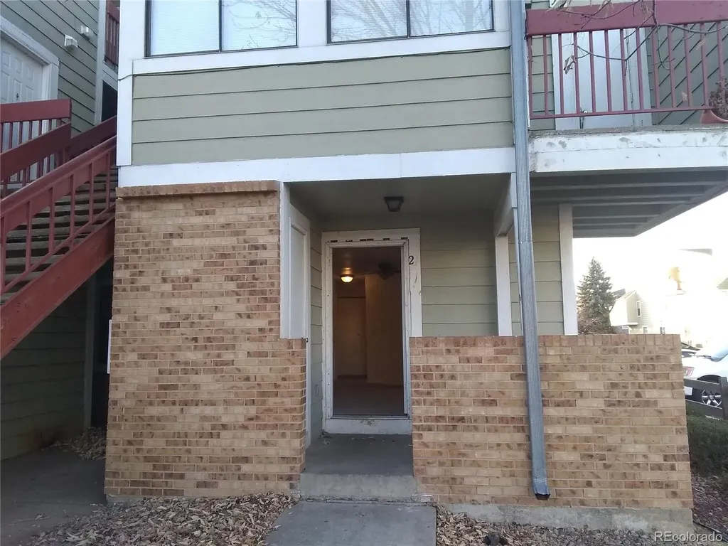910 S Dawson Way Aurora CO 80012