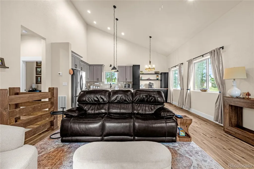114 Homestead Lane Florissant CO 80816
