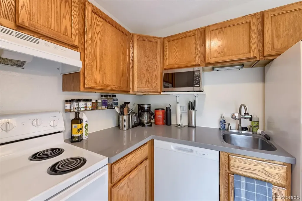 790 W Moorhead Circle Boulder CO 80305