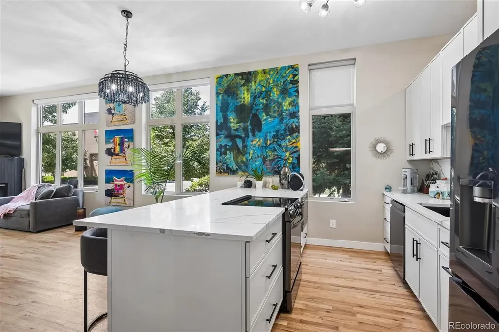 220 Roslyn Street Denver CO 80230