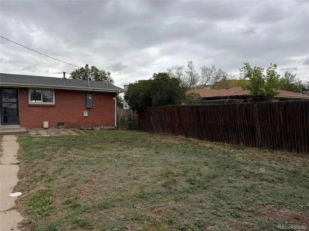 3124 Quari Street Aurora CO 80011