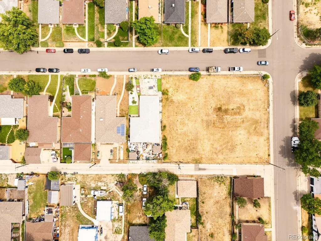 3607 Grape Street Denver CO 80207