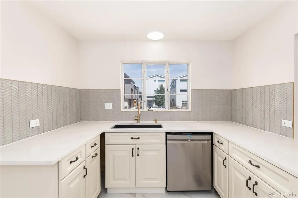 1453 Zenobia Street Denver CO 80204