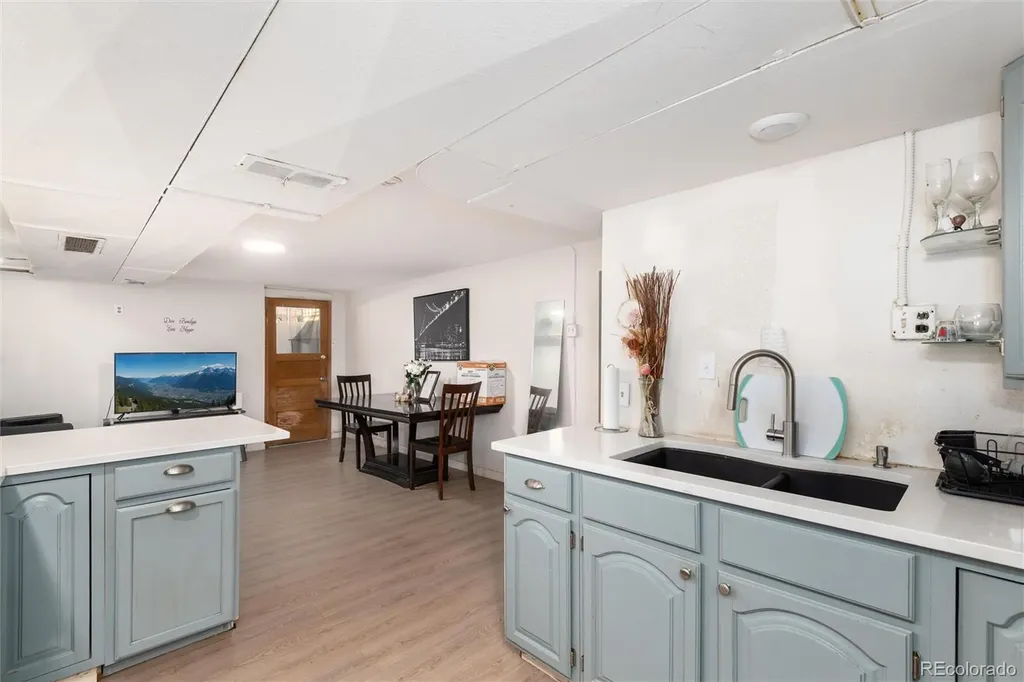 1453 Zenobia Street Denver CO 80204