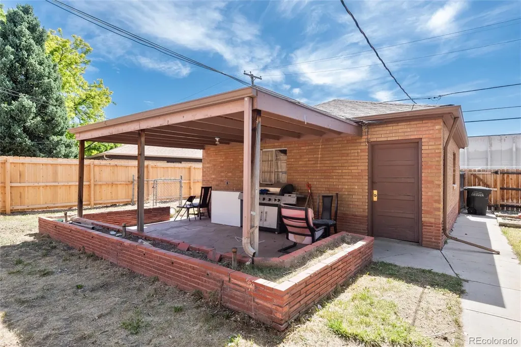 1453 Zenobia Street Denver CO 80204