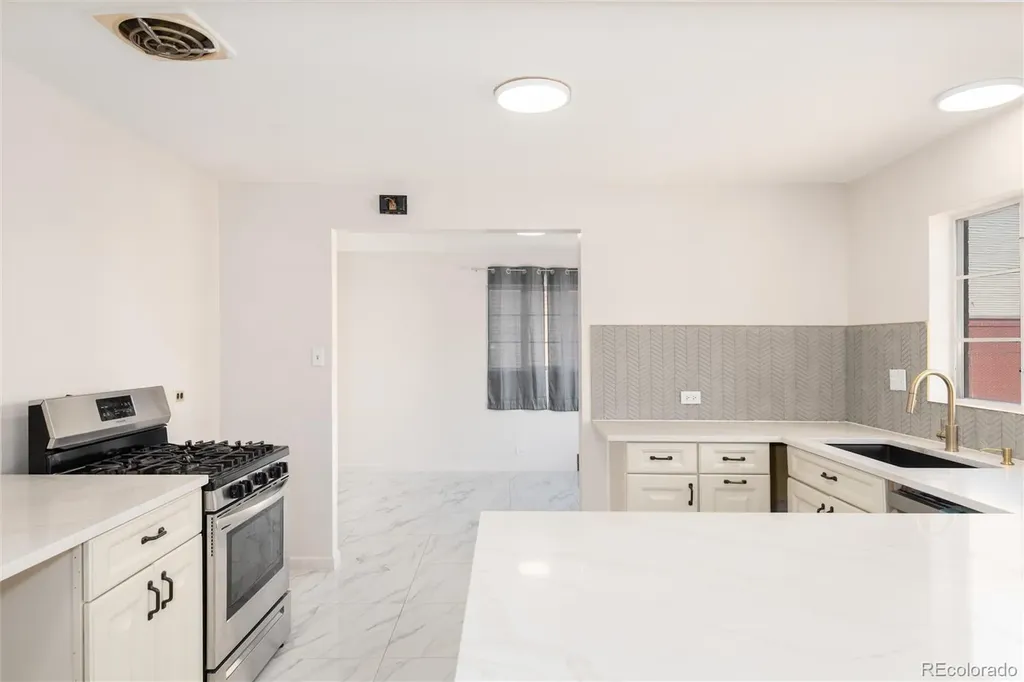 1453 Zenobia Street Denver CO 80204