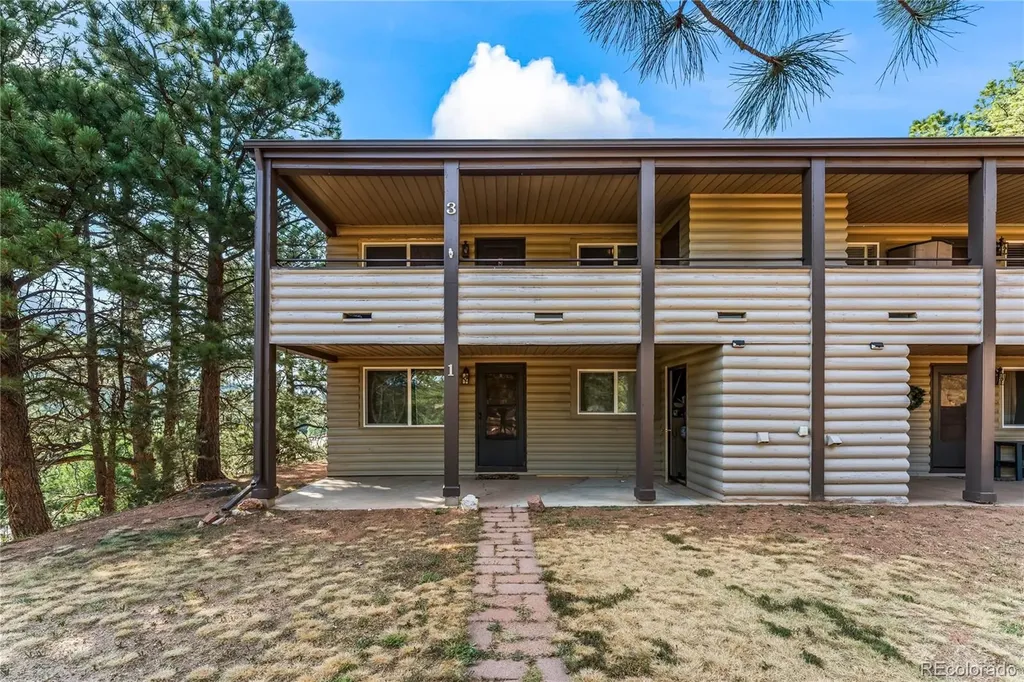 8220 W Us Highway 24 Cascade CO 80809