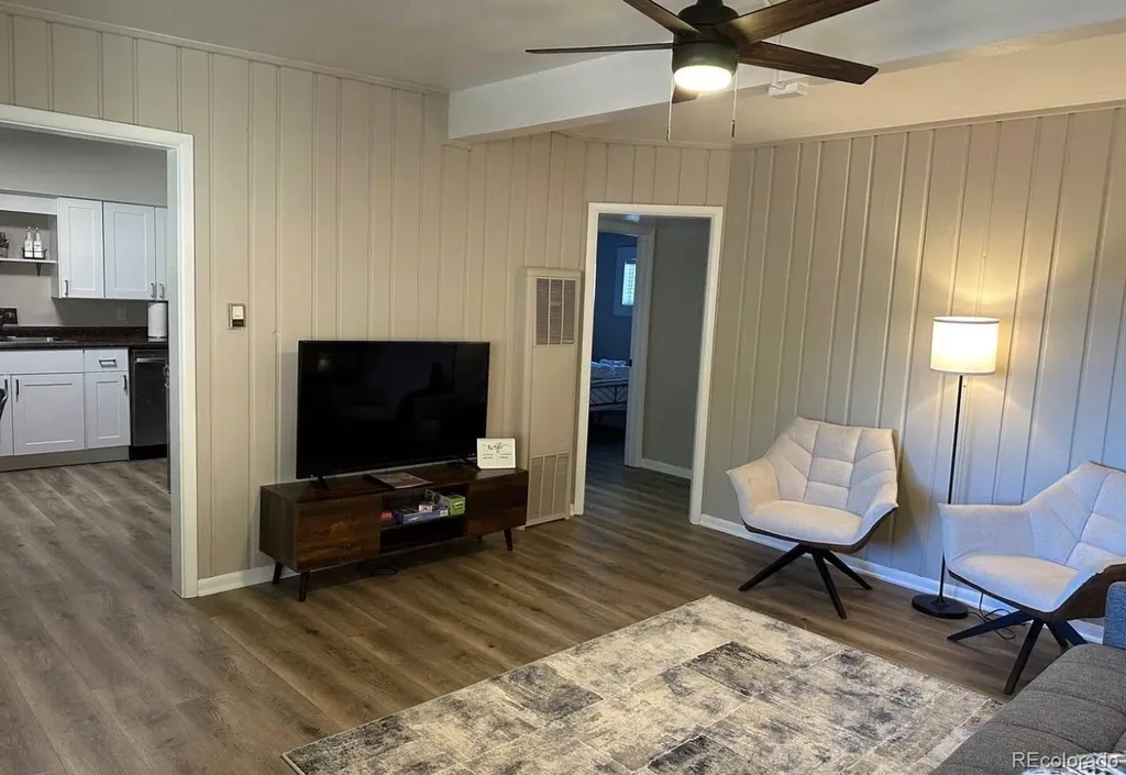 8220 W Us Highway 24 Cascade CO 80809