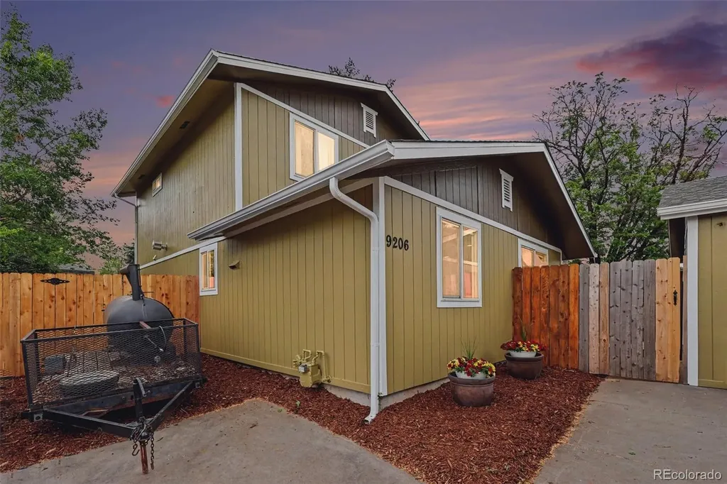 9206 Ingalls Street Westminster CO 80031