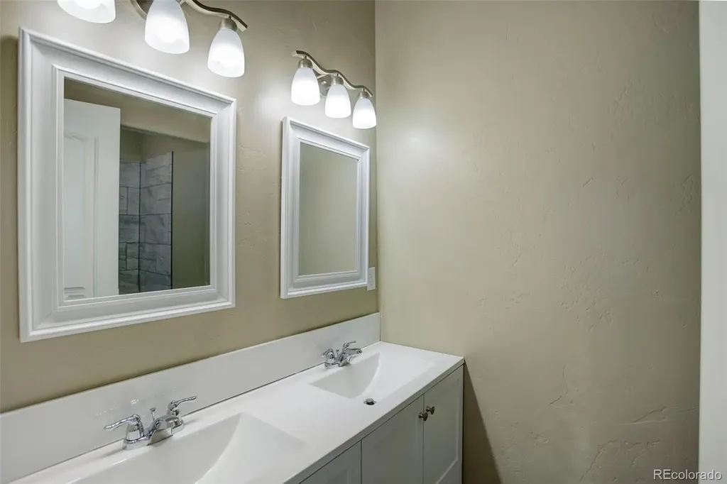 45425 Wolf Creek Drive Bennett CO 80102