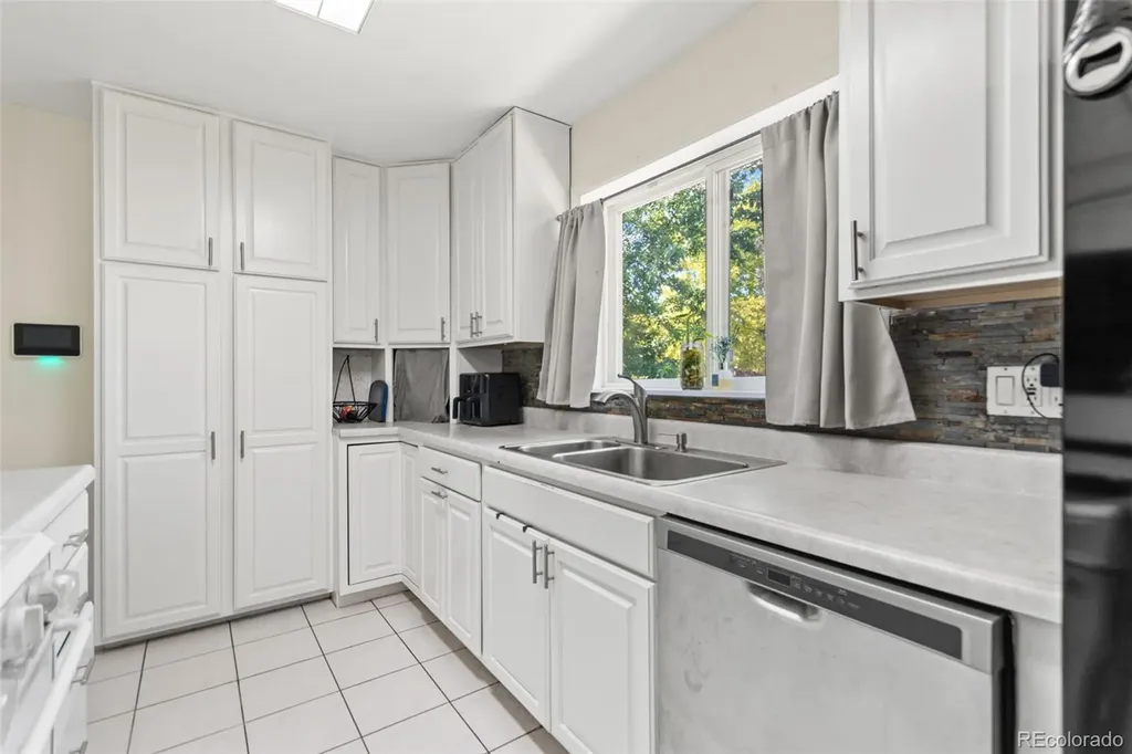 3397 W Tanforan Drive Englewood CO 80110