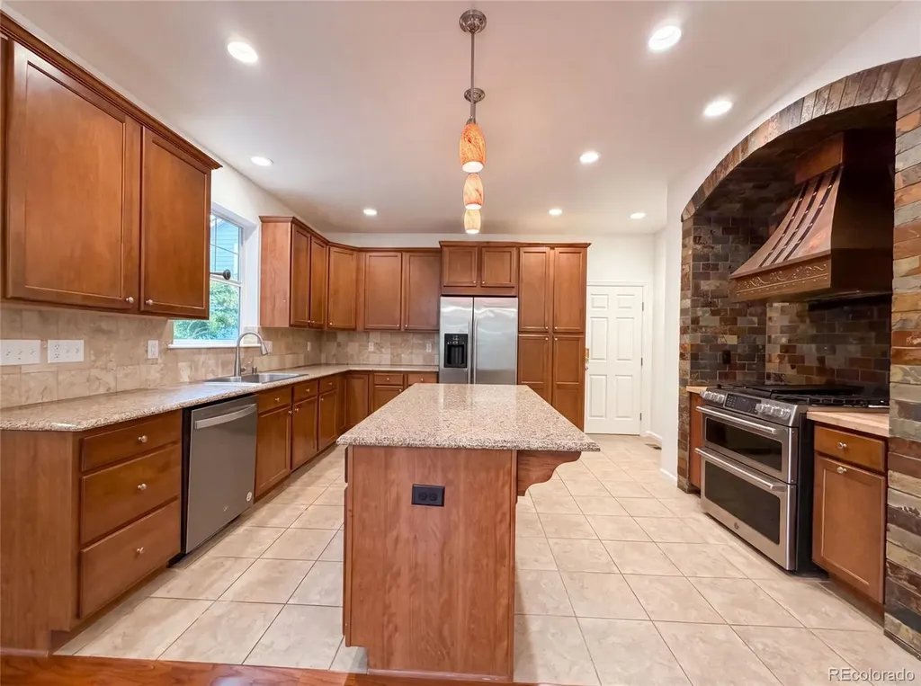 2232 Whistler Drive Longmont CO 80504