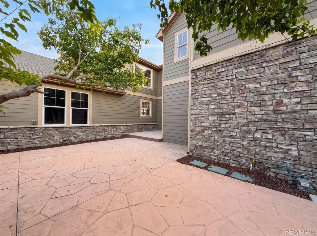 2232 Whistler Drive Longmont CO 80504