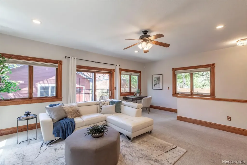 1361 Elizabeth Street Denver CO 80206