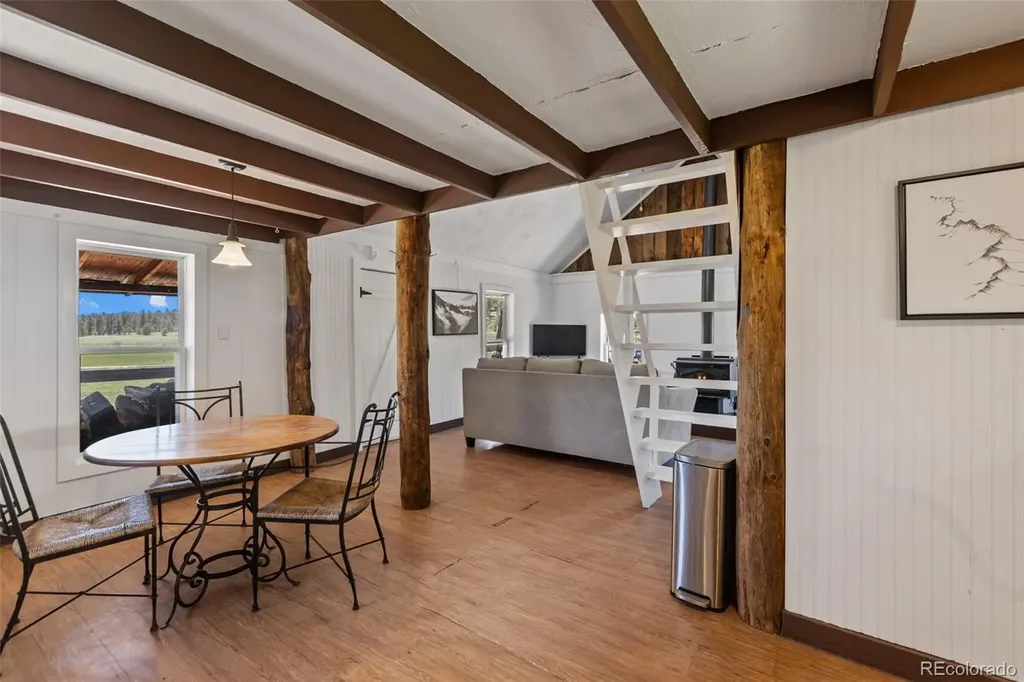 185 Canyon Drive Florissant CO 80816
