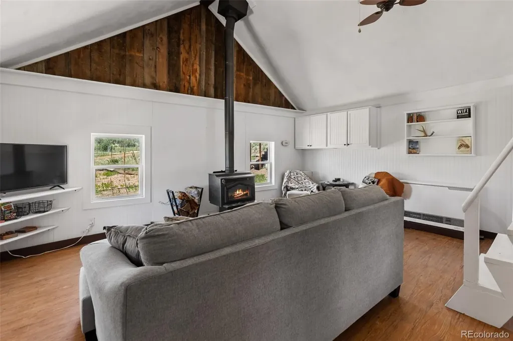 185 Canyon Drive Florissant CO 80816